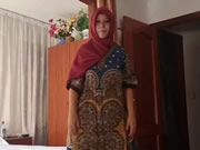 阿拉伯穆斯林性感蕩婦扭腰手淫